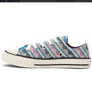 Authentic Converse By Chuck Taylor LowTop sneakers