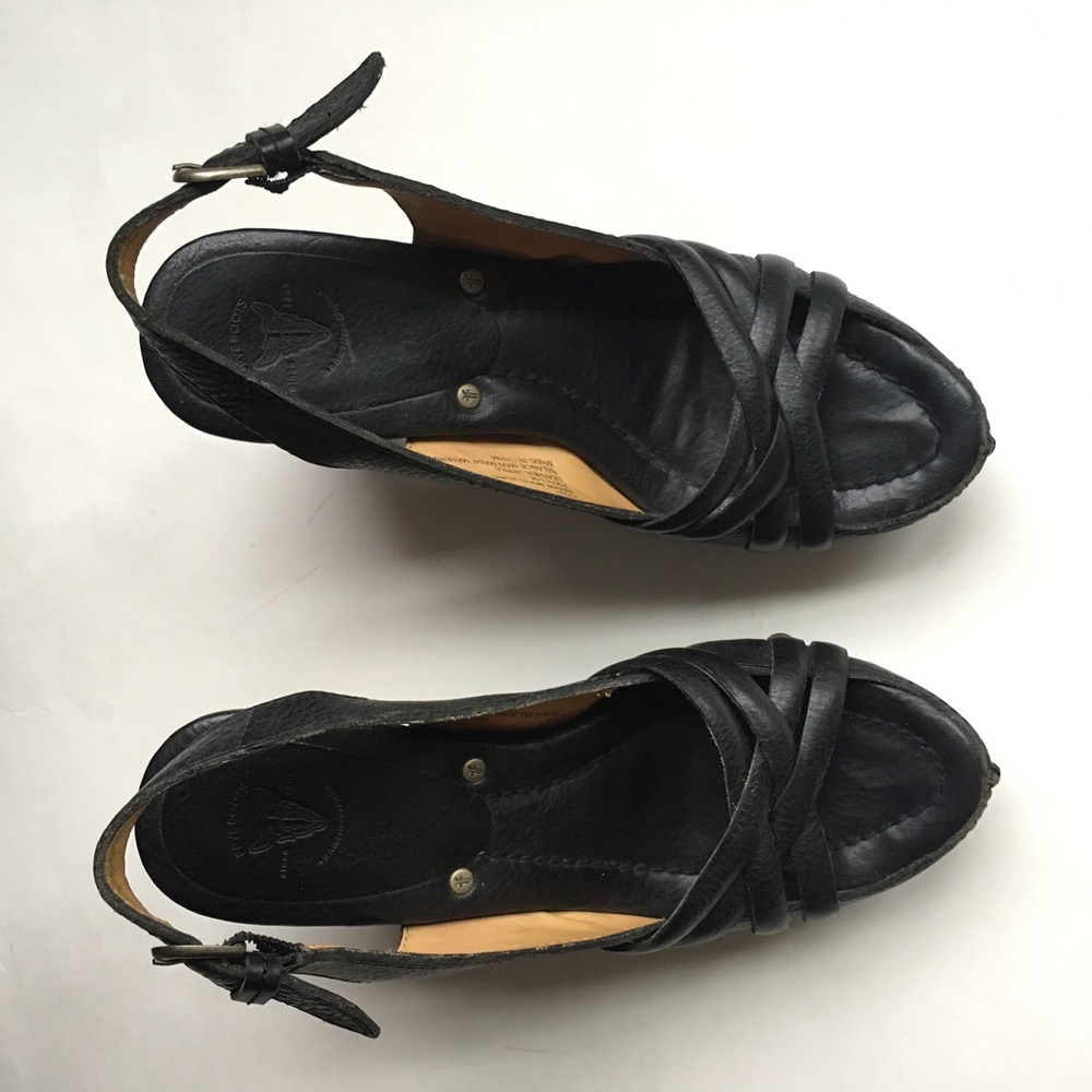 Frye black leather sandal sz. 6.5