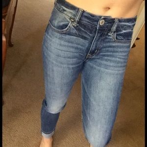 American Eagle High Rise Jegging. "Super stretch"