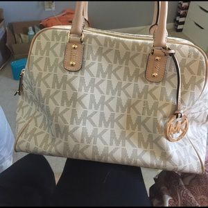 Michael Kors purse