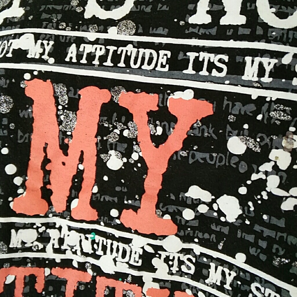 Plus size Tee - Picture 2 of 4