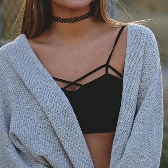 • NEW • Criss Cross Front Bralette - Picture 3 of 5