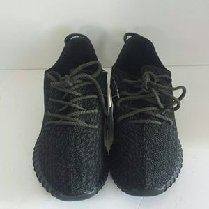 Adidas Yeezy Boost 350 Kanye West Pirate Black