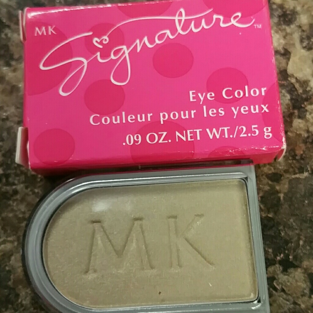 Mary Kay Signature Eye Color in Moonstone