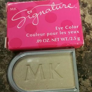 Mary Kay Signature Eye Color in Moonstone