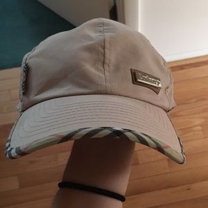 Burberry hat