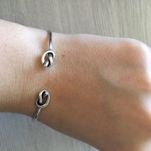 Minimalistic Open Knot Bracelet