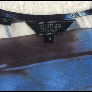 Guess Tops - ⭐️guess los angeles top size S Guess Tops - ⭐️guess los angeles top size S
