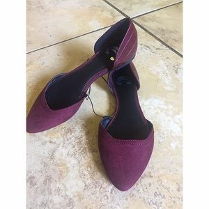 Maroon pointed flats