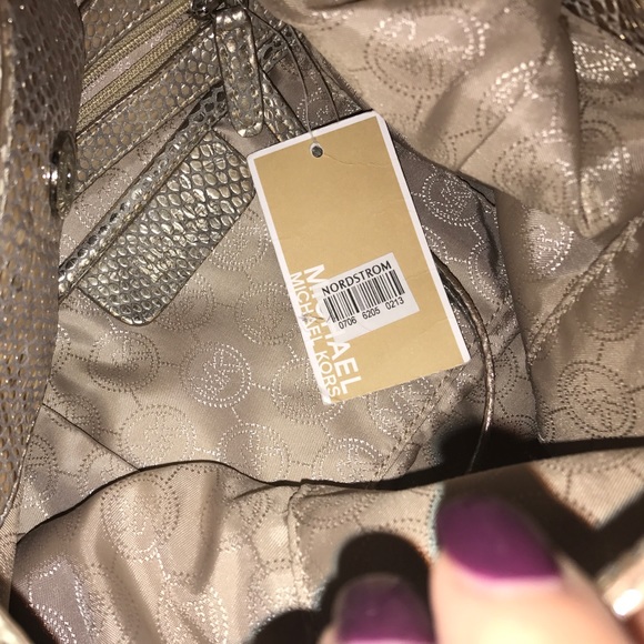 ❌MK bag SOLD❌ - Picture 4 of 5