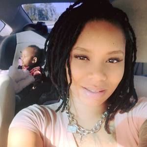 Meet your Posher, Nina