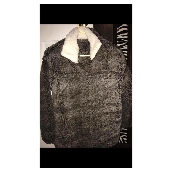 Brand new Sherpa pull over - Picture 1 of 1