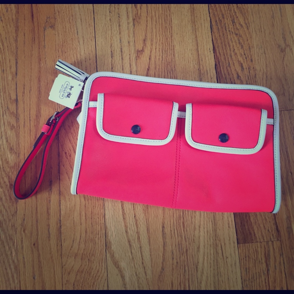 Coach - Large Clutch with Wrist Strap