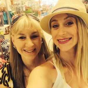 Meet your Posher, Pam