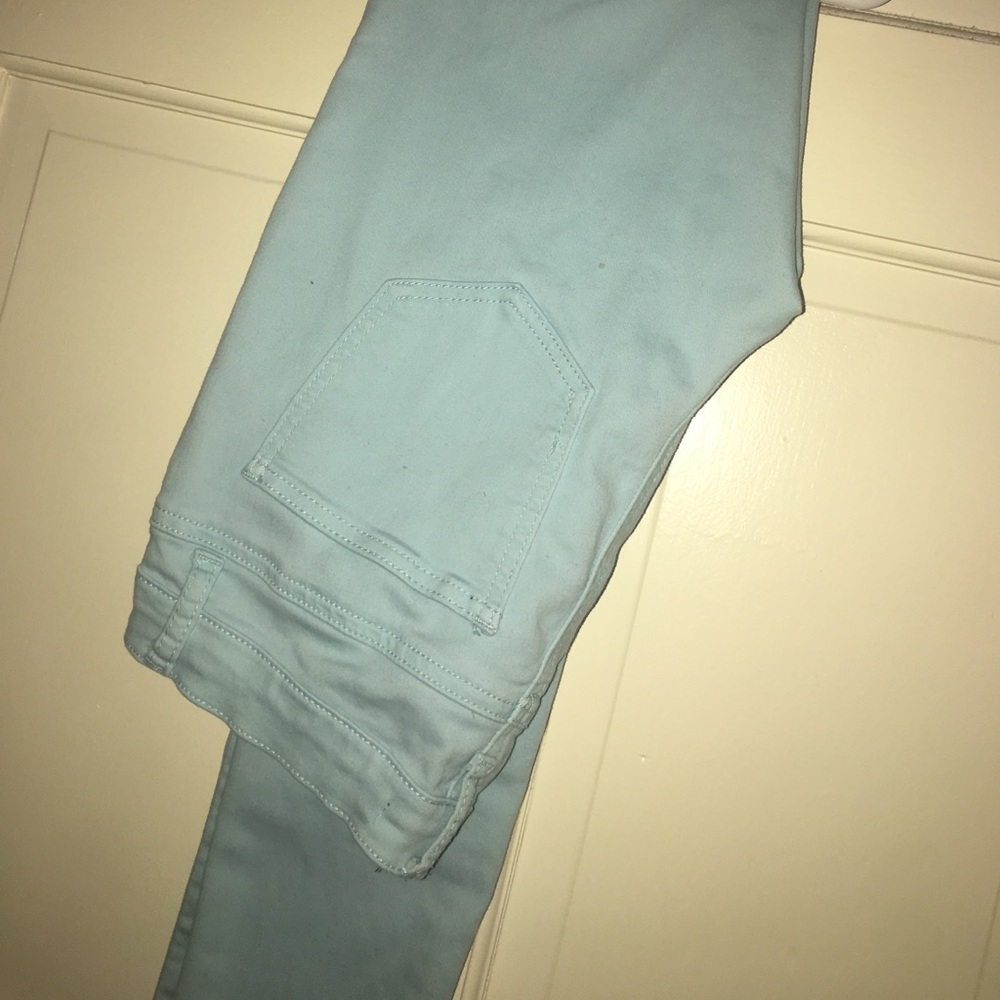 Barely worn baby blue skinny jeans