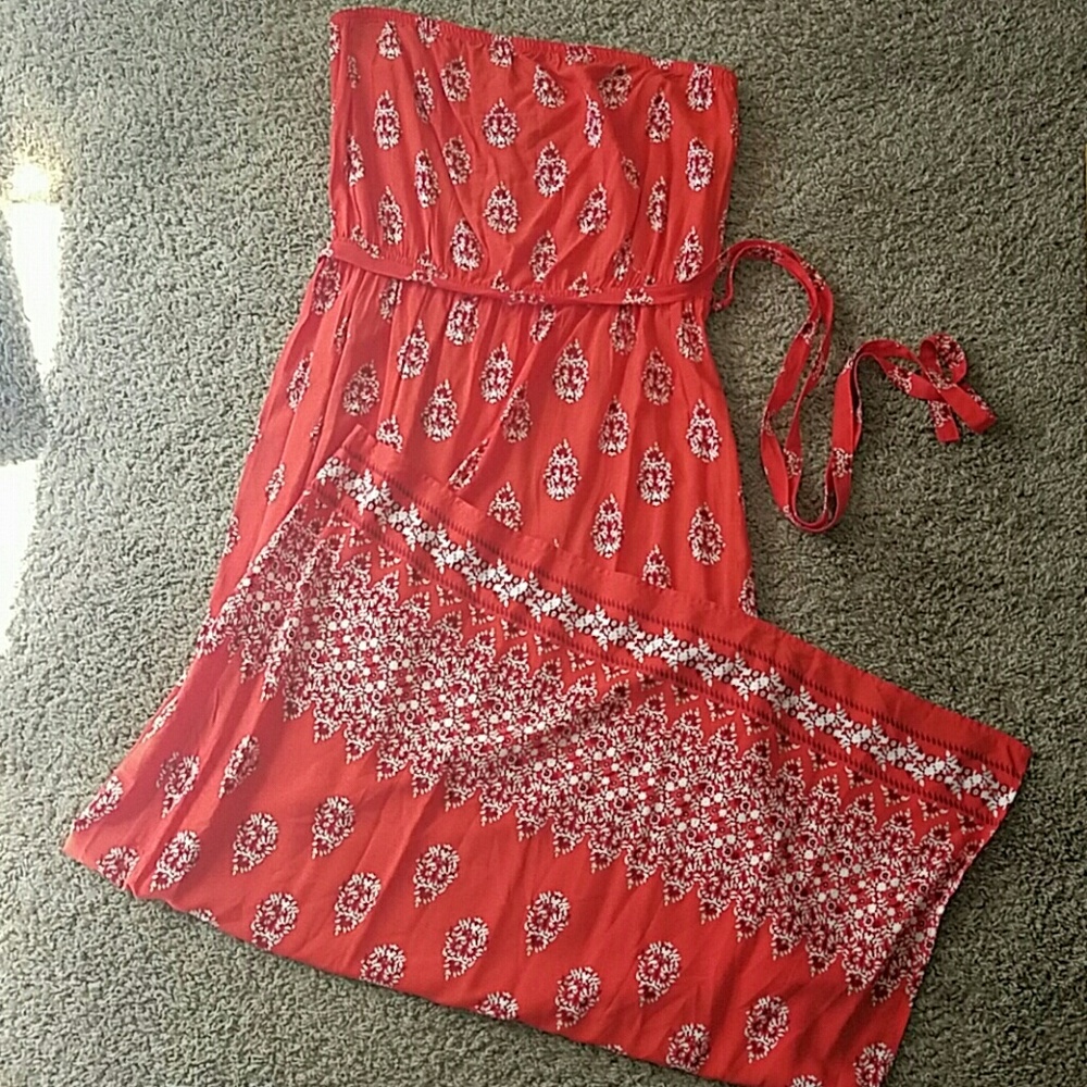 Gorgeous Strapless Dress!! NWOT - Picture 2 of 4