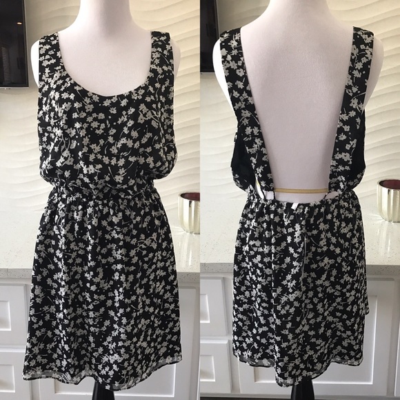 New BCBGeneration open back dress - Picture 2 of 4