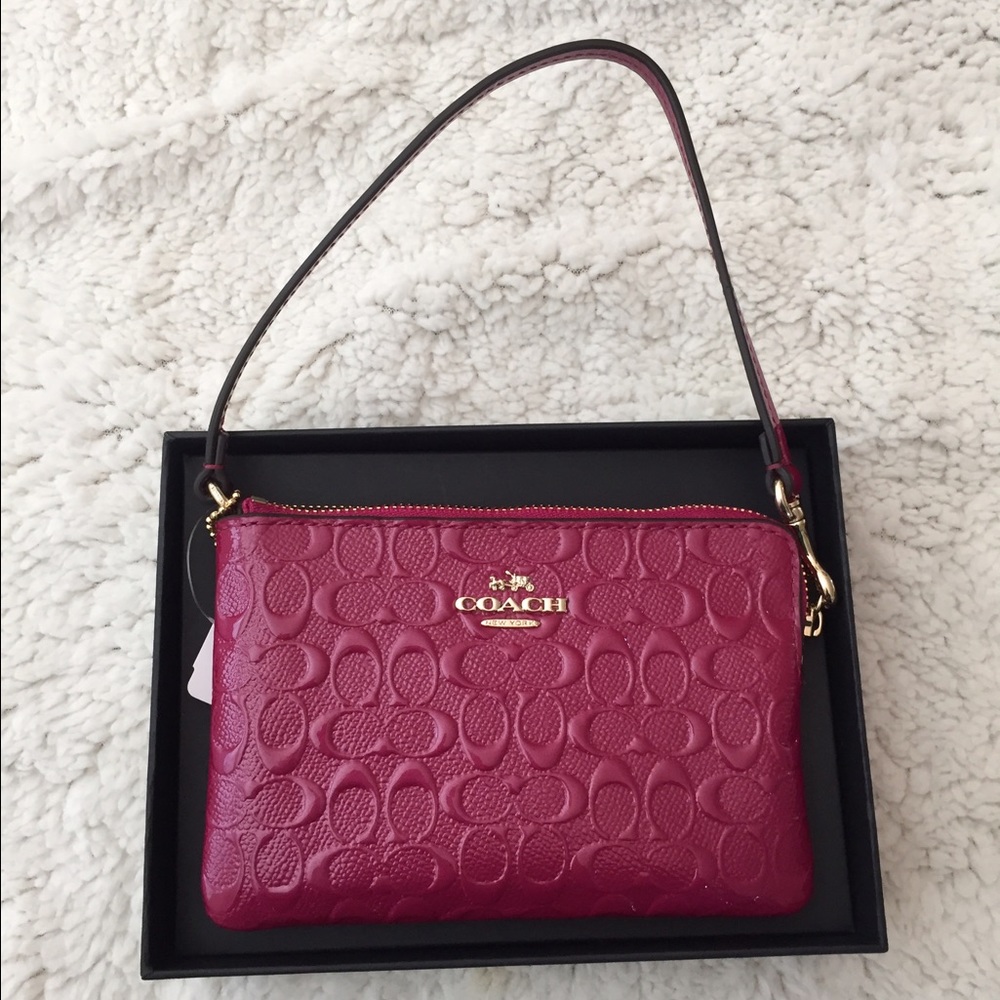 💕 Coach wristlet