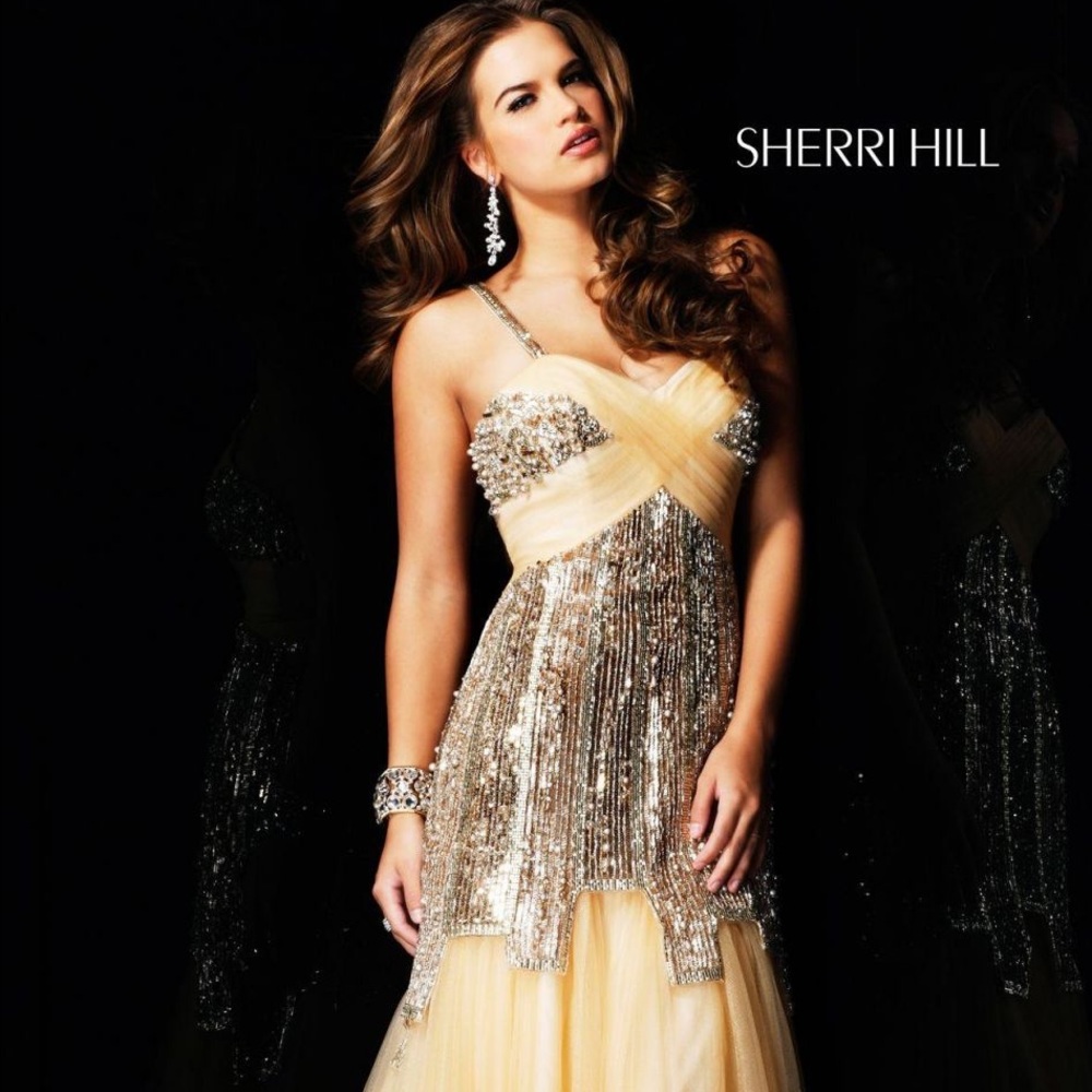 BRAND NEW Sherri Hill Gold Sequin Prom Dress - Picture 7 of 8