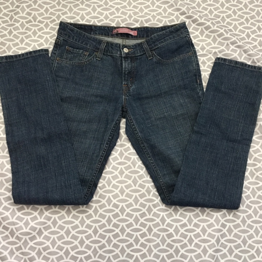 ✨Levi's 518 Skinny ✨