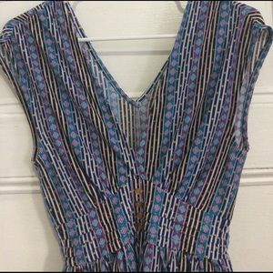 Stitch Fix Skies are Blue Sleeveless V dress sz S