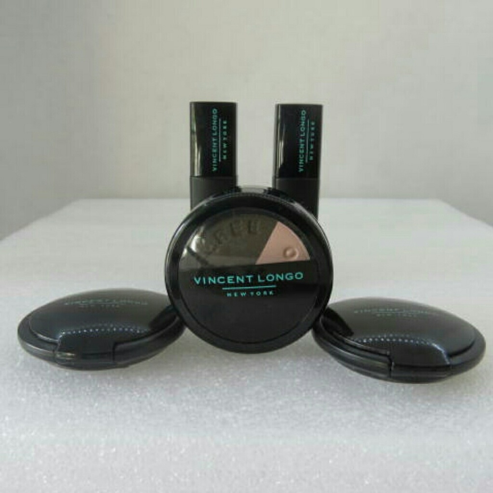 VINCENT LONGO MAKEUP SET 5 PIECES. NEW