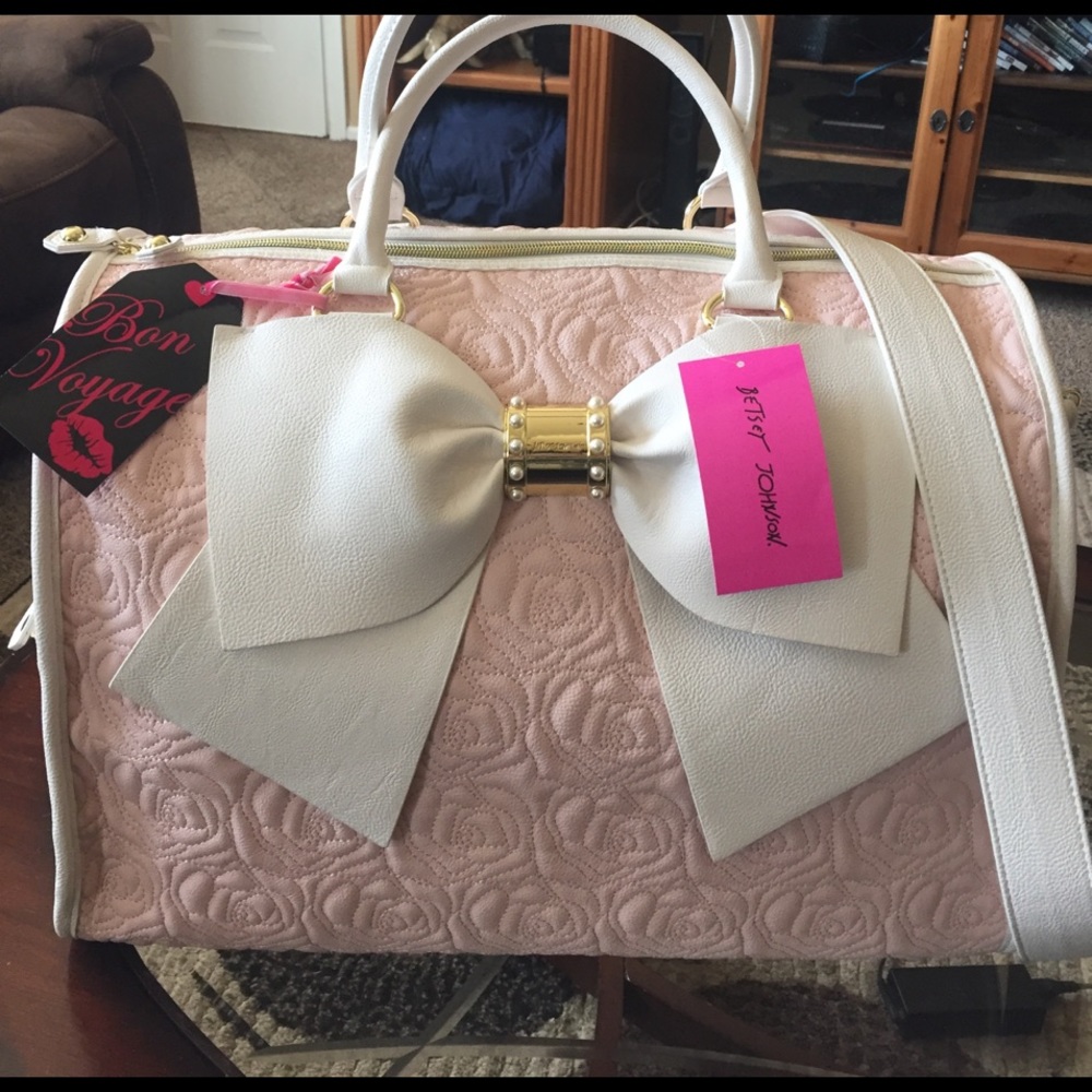 πΈSALEπΈNEW! BETSEY JOHNSON BLUSH WEEKENDER - Picture 1 of 6
