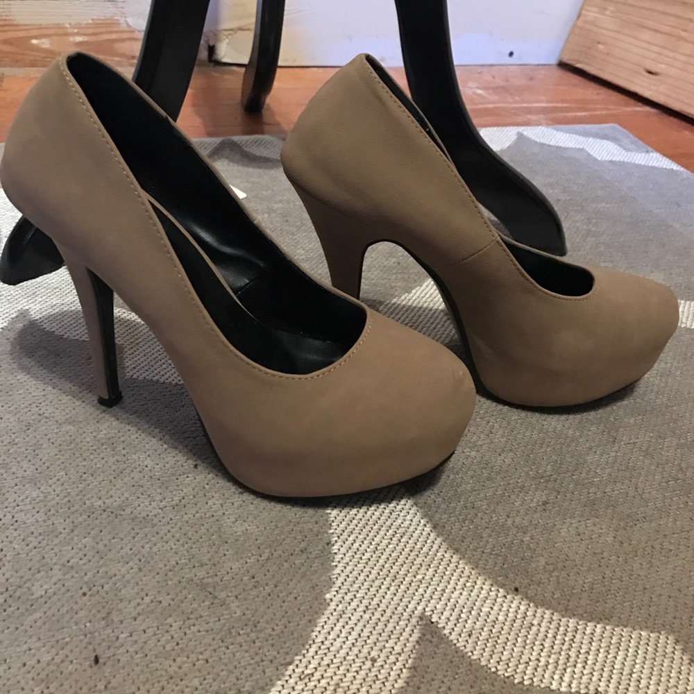 Tan heels