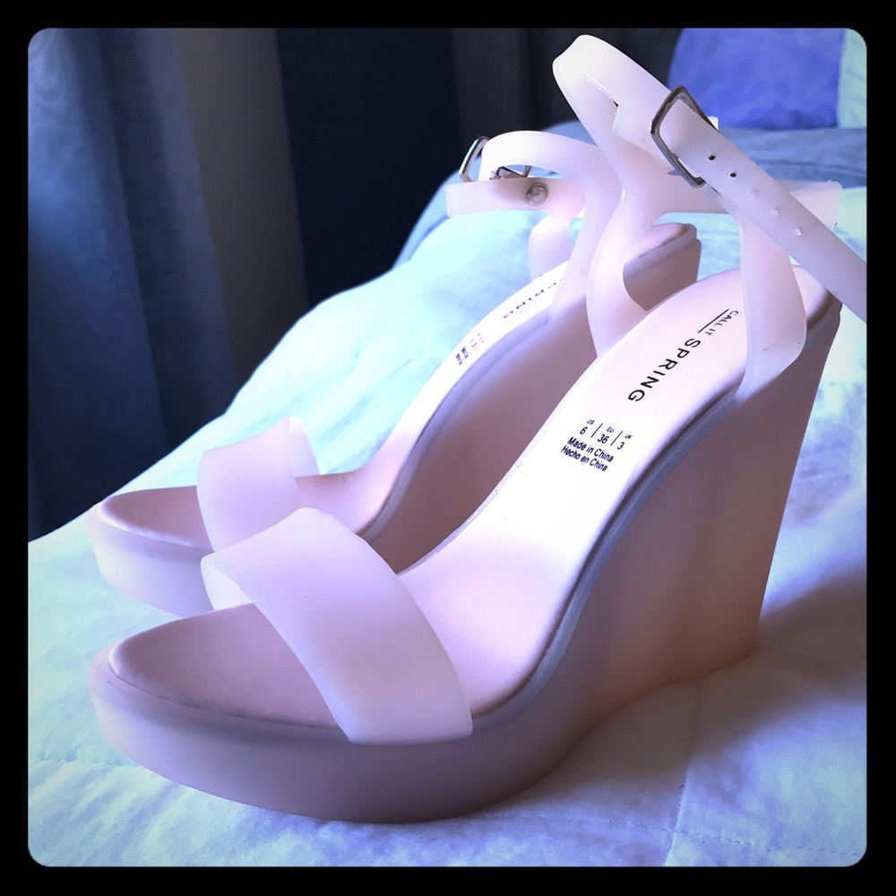 🌸BRAND NEW Pastel pink silicone wedges🌸