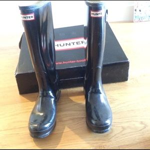 Black Hunter Wellingtons rain/snow boots!