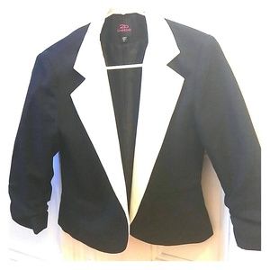 2b Bebe blazer