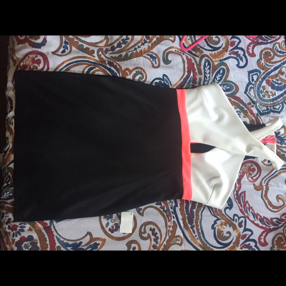 Cross halter bodycon dress