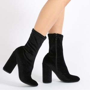 Public Desire Elsa sock fit booties in size 8