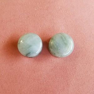 5/8 plugs