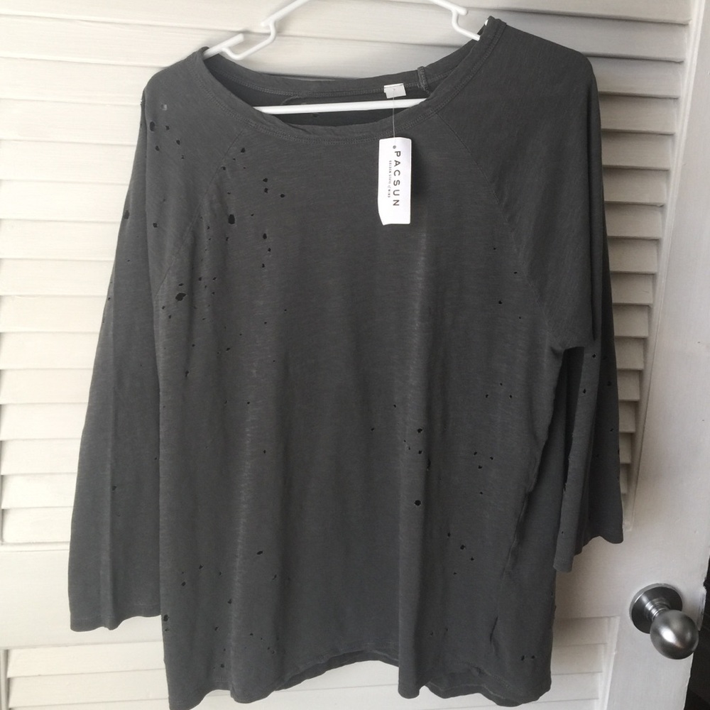 Quarter sleeve pacsun shirt