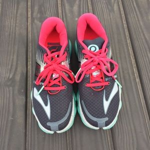 Brooks Pure Cadence Running Shoes
