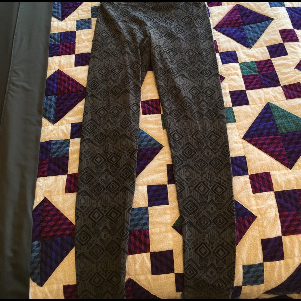 PINK Aztec Leggings