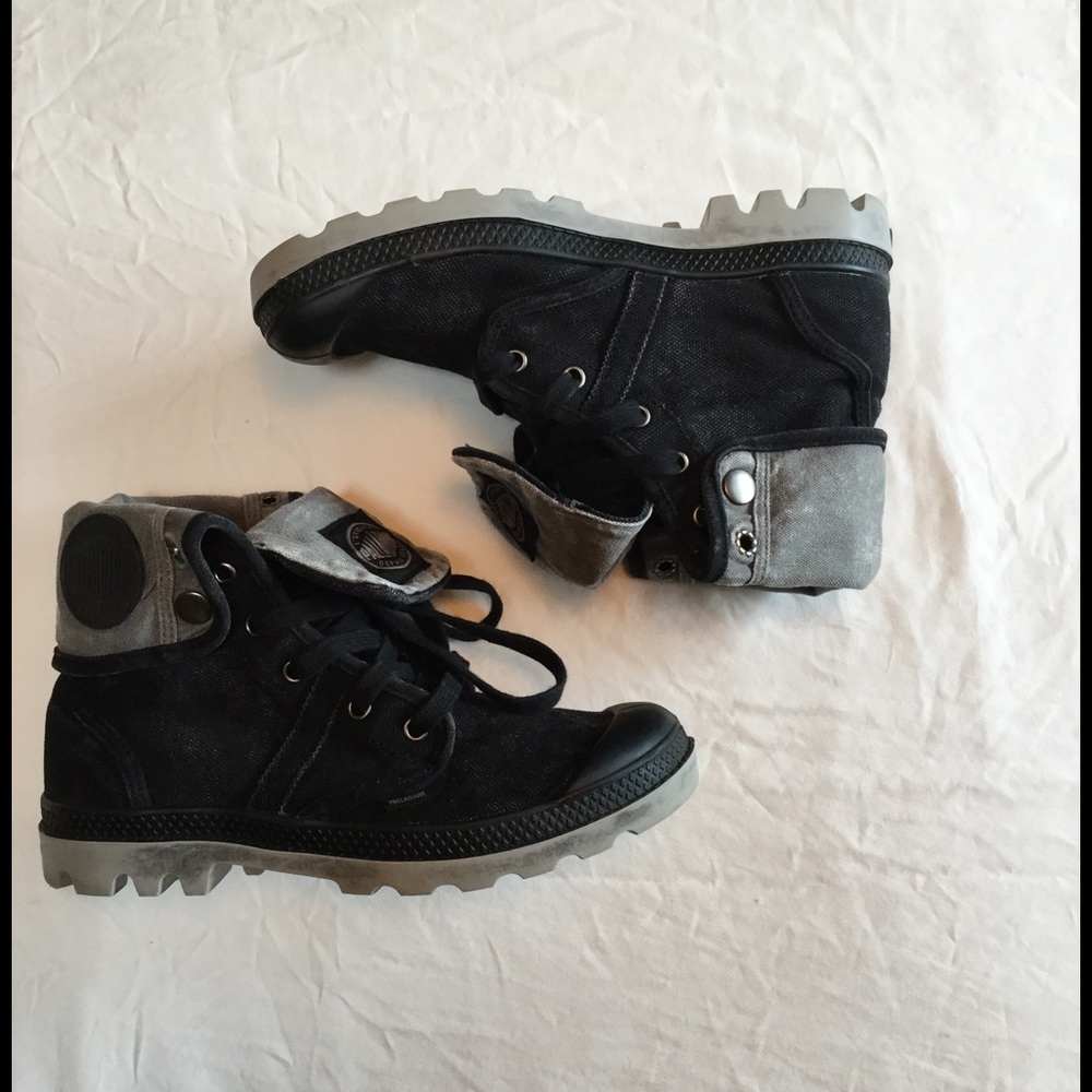 Palladium high top canvas boots