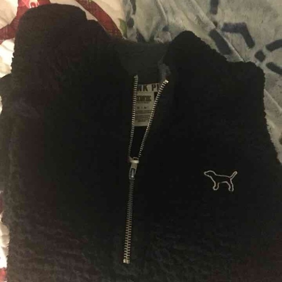 Victoria's Secret Sherpa - Picture 2 of 2