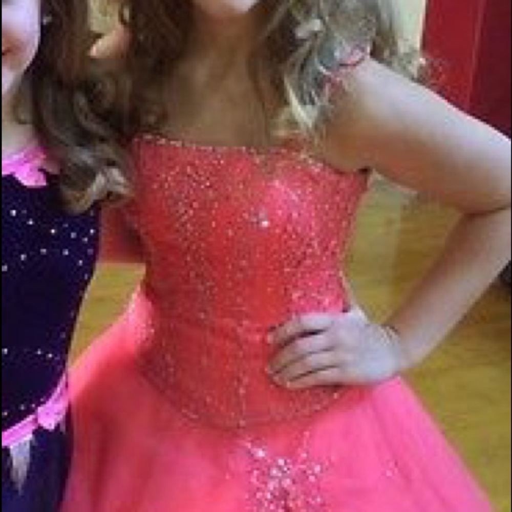 Gorgeous Ball Pageant Gown Dress. Prom