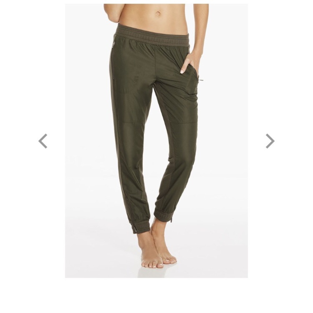 Fabletics Green Jogger Sz L NWT