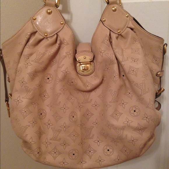 Louis Vuitton XL Mahina Hobo Bag - Picture 1 of 4