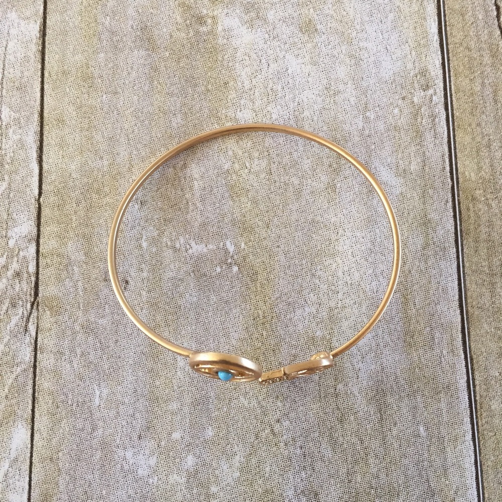 Gold tone Hamsa & Evil Eye bracelet - Picture 4 of 4