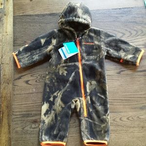 Infant Columbia body suit
