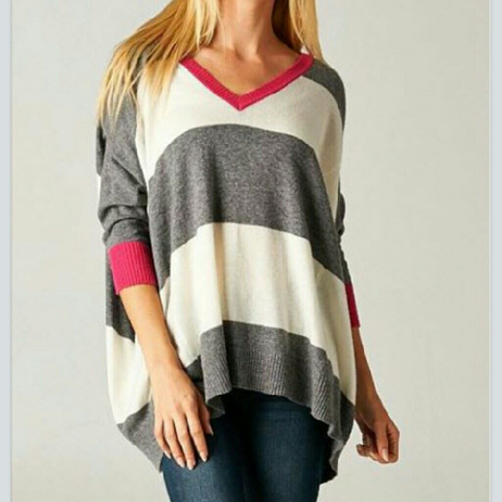 NWT Game Day Three Quarter Sleeve Sweater