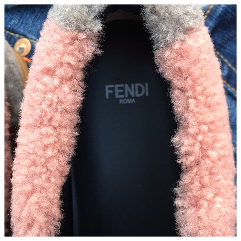🎉 FENDI PATCHWORK SHEARLING COLOR BLOCK SNEAKERS - Picture 2 of 6