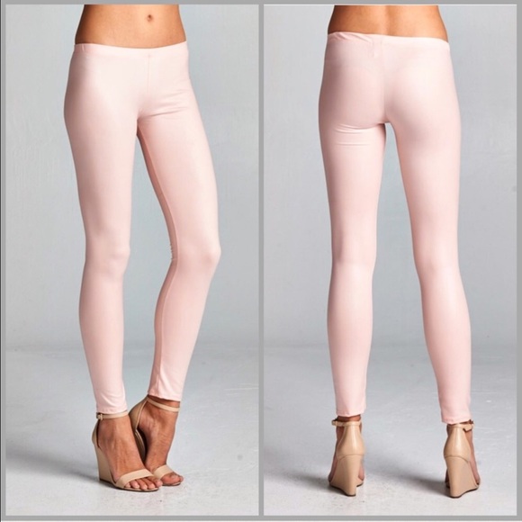 🌸White Faux Leather Leggings - Picture 7 of 8