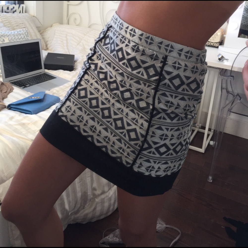 Printed mini skirt