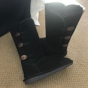 Black Bearpaw Boots