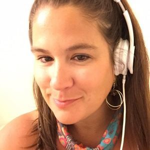 Meet your Posher, Carrie